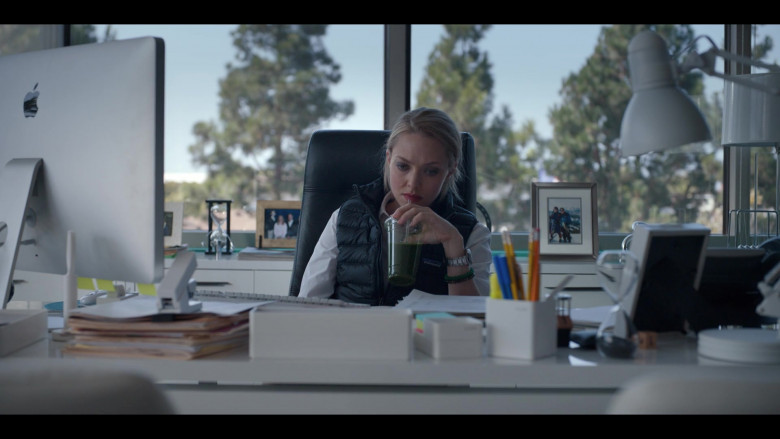 Apple iMac AIO PC Used by Amanda Seyfried as Elizabeth Holmes in The Dropout S01E05 Flower of Life (2022)