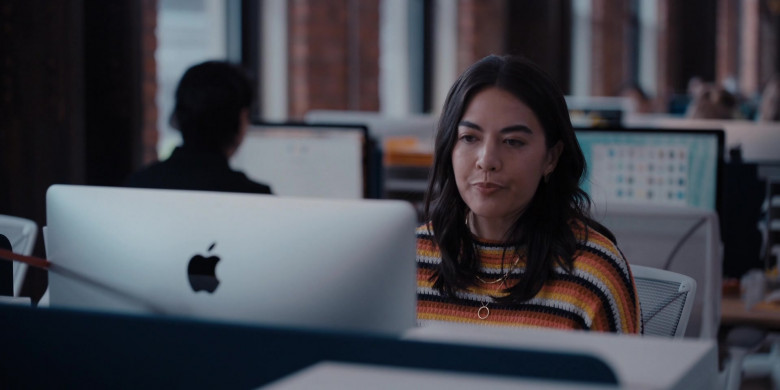 Apple iMac All-In-One Computers Used by Cast Members in WeCrashed S01E04 4.4 (3)