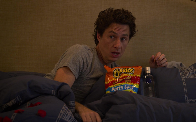 Cheetos Snack and Ciroc Vodka of Zach Braff as Paul Baker in Cheaper by the Dozen (1)
