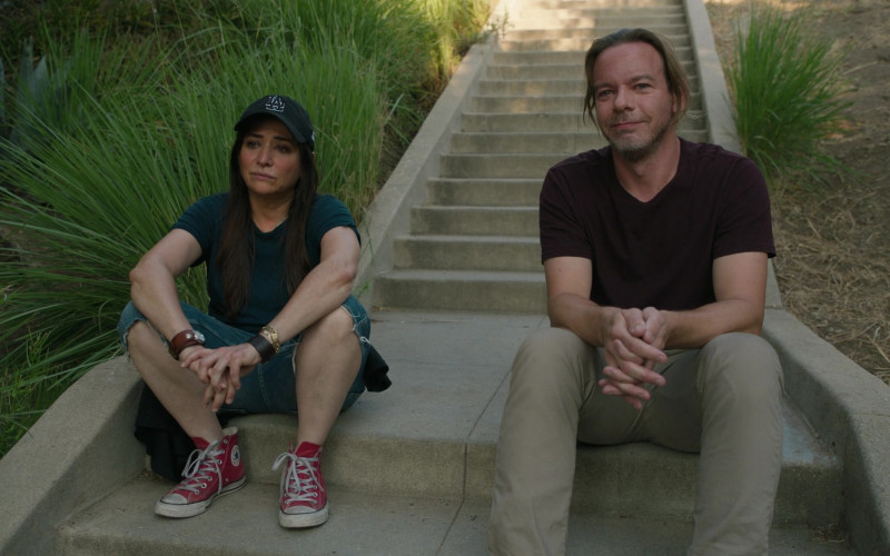 Converse Red Sneakers of Pamela Adlon as Sam Fox Converse Red Sneakers of Los Angeles Dodgers New Era Cap of Pamela Adlon as Sam Fox in Better Things S05E05 The World Is Mean Right Now (2022)
