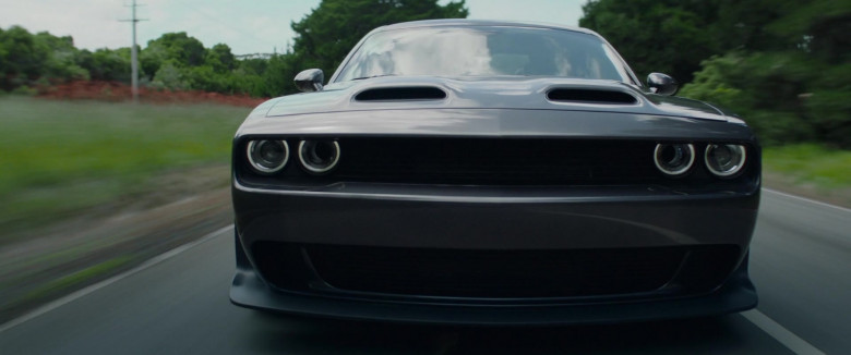 Dodge Challenger Car Drive by Liam Neeson as Travis Block in Blacklight 2022 Movie (4)