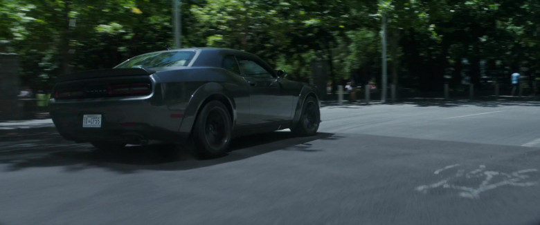 Dodge Challenger Car Drive by Liam Neeson as Travis Block in Blacklight 2022 Movie (5)