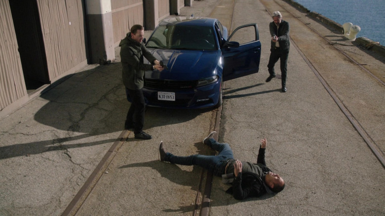 Dodge Charger Blue Car in NCIS S19E15 Thick as Thieves (4)