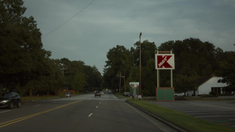 Kmart Store in The Girl from Plainville S01E01 Star-Crossed Lovers and Things Like That (1)