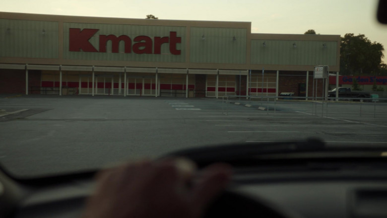 Kmart Store in The Girl from Plainville S01E01 Star-Crossed Lovers and Things Like That (2)