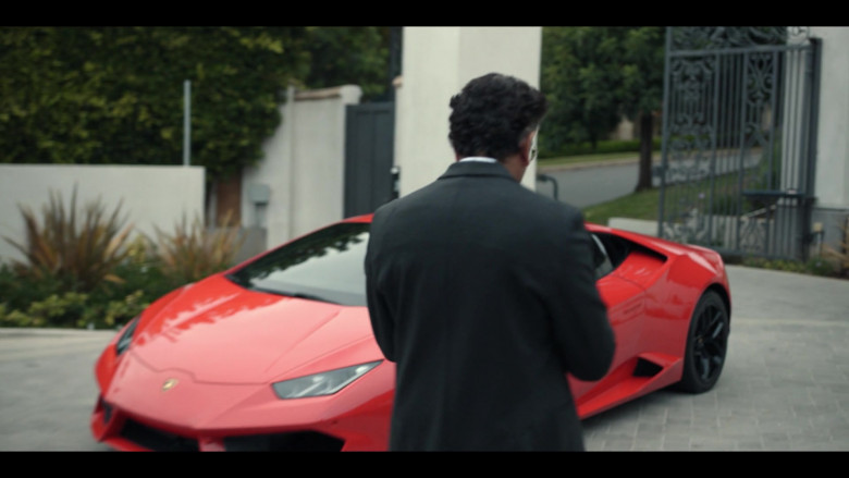 Lamborghini Sports Car in The Dropout S01E07 Heroes (2022)