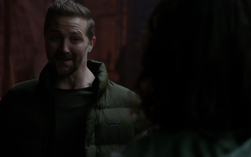 Levi’s Puffer Jacket in Chicago P.D. S09E14 Blood Relation (2022)