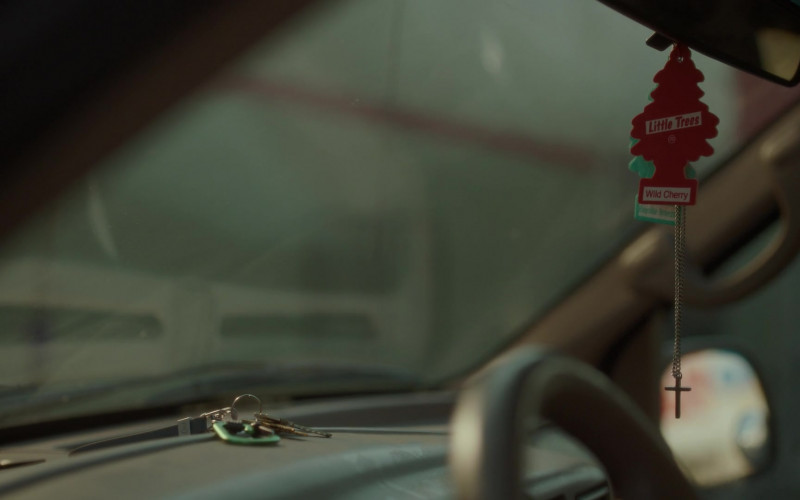 Little Trees Car Air Fresheners in The Girl from Plainville S01E01 Star-Crossed Lovers and Things Like That (2022)