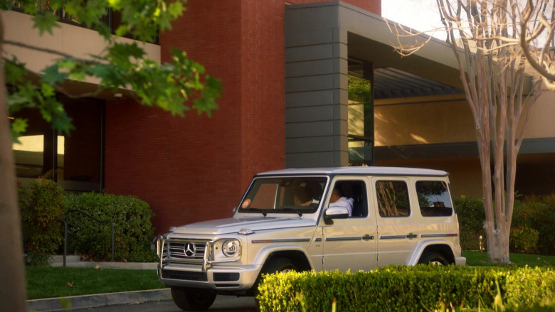 Mercedes-Benz G-class Car in Grown-ish S04E15 Can't Let You Go (1)