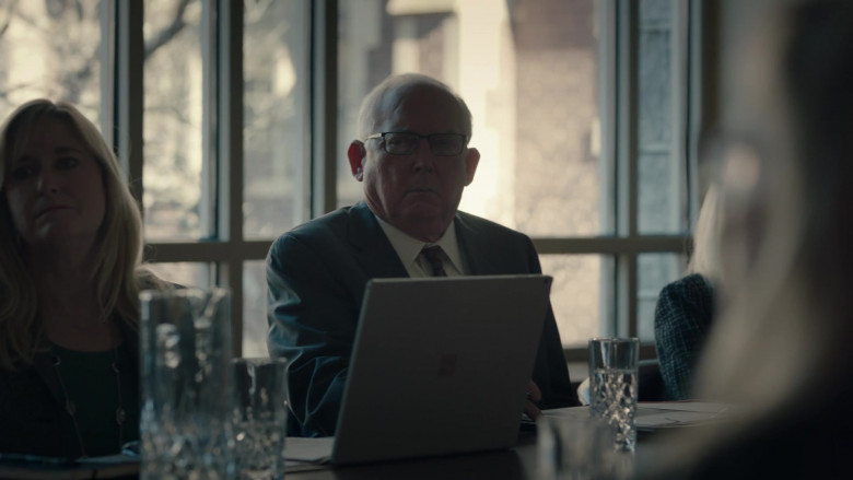 Microsoft Surface Laptop Computers in The Resident S05E16 6 Volts (3)