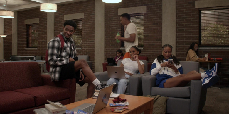 Microsoft Surface Laptops and Nike Shoes in All American Homecoming S01E04 If Only You Knew (3)