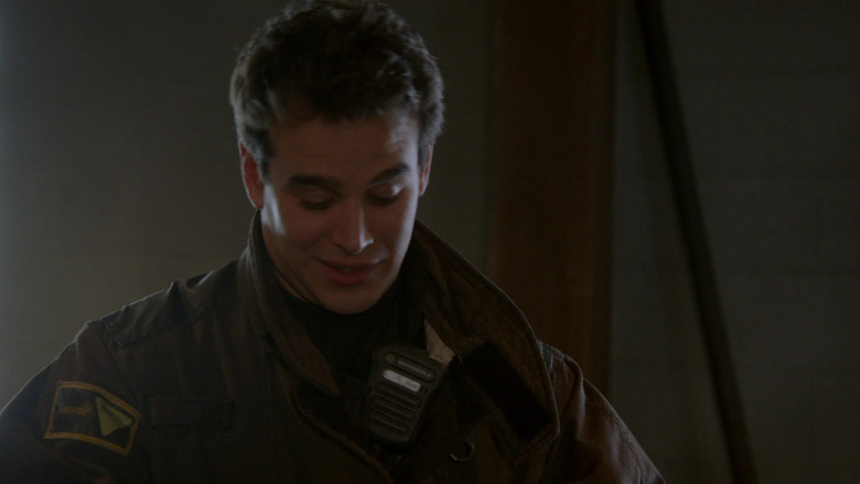 Motorola Radio in Chicago Fire S10E15 The Missing Piece (3)