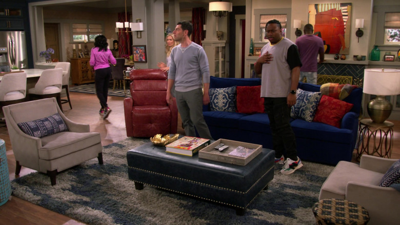 New Balance Men's Shoes Worn by Marcel Spears as Marty in The Neighborhood S04E15 Welcome to the Remodel (2)