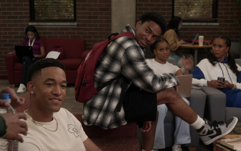 Nike Air Jordan 1 Sneakers in All American Homecoming S01E04 If Only You Knew (3)