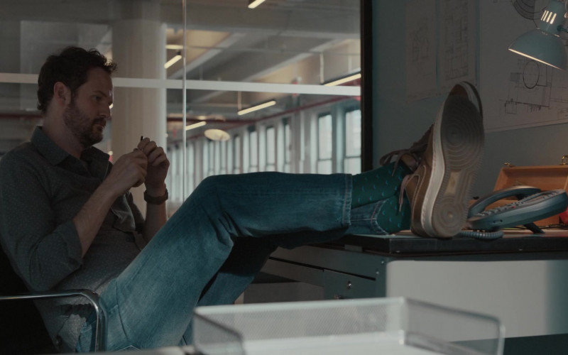 Nike Brown Sneakers of Kyle Marvin as Miguel McKelvey in WeCrashed S01E01 This Is Where It Begins (2022)