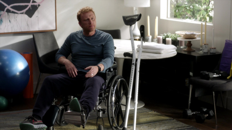 Nike Men’s Sneakers in Grey’s Anatomy S18E13 Put the Squeeze on Me (3)