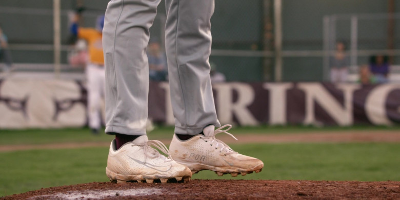 Nike Vapor Baseball Cleats in All American Homecoming S01E06 Family Affair (2)