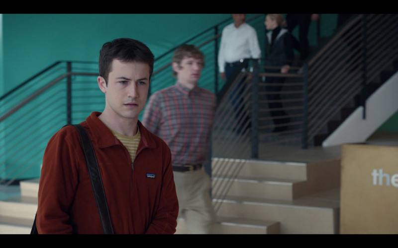 Patagonia Better Sweater Quarter-Zip Fleece Pullover of Dylan Minnette in The Dropout S01E05 Flower of Life (2)