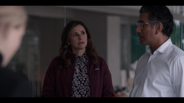 Patagonia Women's Jacket of Michaela Watkins as Linda Tanner in The Dropout S01E05 Flower of Life (2022)