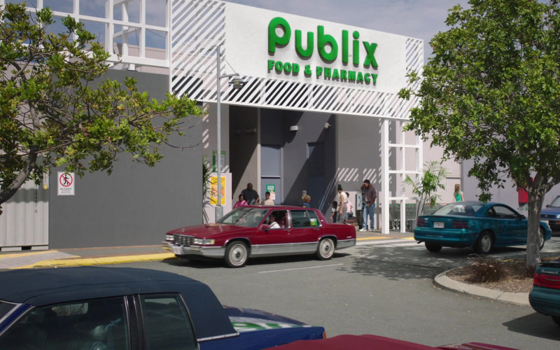 Publix Supermarket in Young Rock S02E02 Seven Bucks (2022)