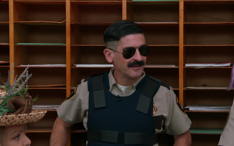 Ray-Ban Aviator Sunglasses of Robert Ben Garant as Deputy Travis Junior in Reno 911! S08E06 Haunted Hayride (2022)