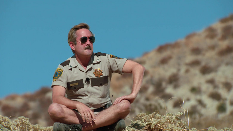 Ray-Ban Men's Sunglasses Worn by Actor Thomas Lennon as Lieutenant Jim Dangle in Reno 911! S08E11 The Hills Have Owls (3)