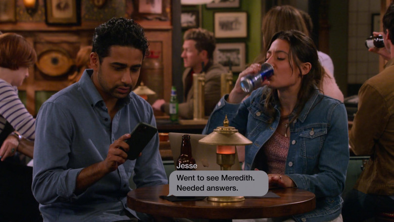 Red Bull Energy Drink in How I Met Your Father S01E09 Jay Street (2022)