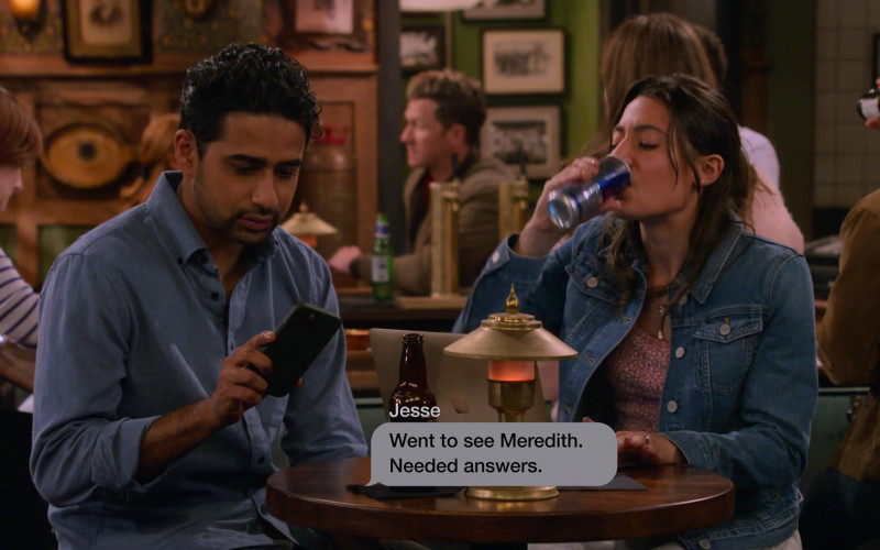 Red Bull Energy Drink in How I Met Your Father S01E09 Jay Street (2022)