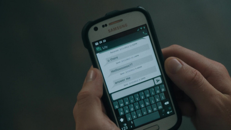 Samsung Galaxy Android White Smartphone in The Girl from Plainville S01E02 Turtle (2022)