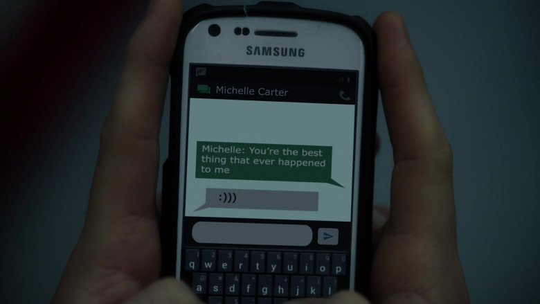 Samsung Galaxy Smartphone in The Girl from Plainville S01E01 Star-Crossed Lovers and Things Like That (1)