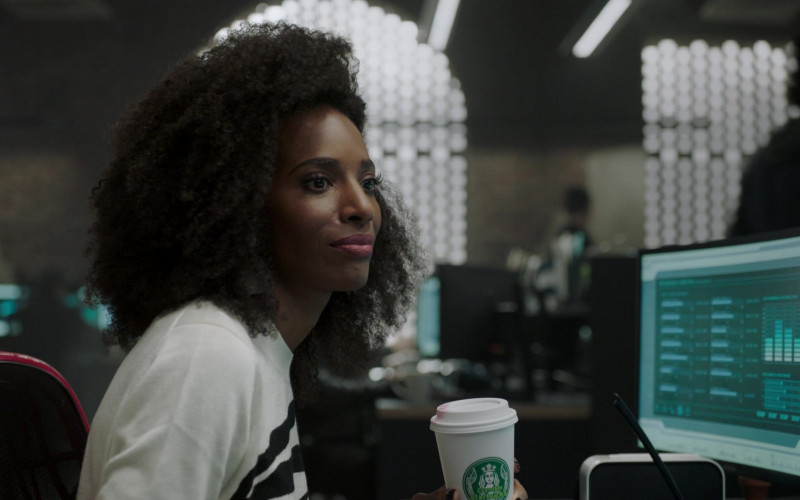 Starbucks Coffee (23andMe and Starbucks Logos) in Upload S02E03 Robin Hood (2022)