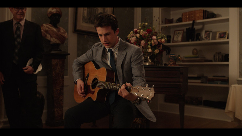 Taylor Guitar of Dylan Minnette as Tyler Shultz in The Dropout S01E06 Iron Sisters