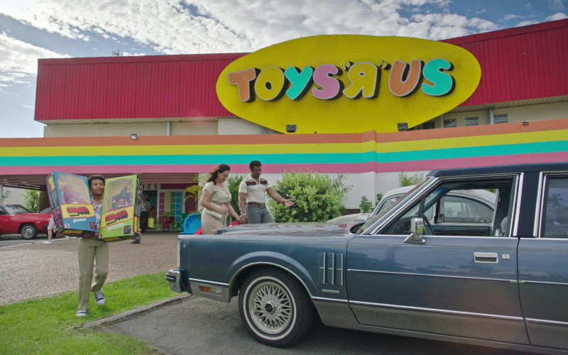 Toys ‘R’ Us Store in Young Rock S02E03 In Your Blood (2022)