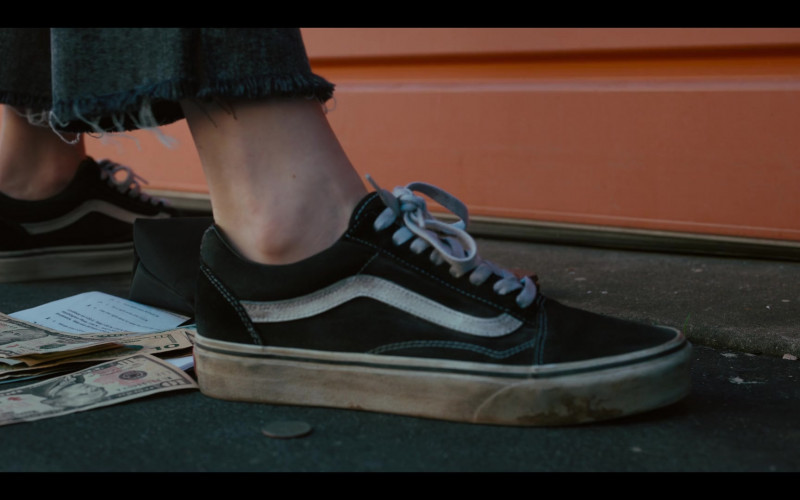 Vans Sneakers Worn by Bella Heathcote as Andy Oliver in Pieces of Her S01E02 (2022)