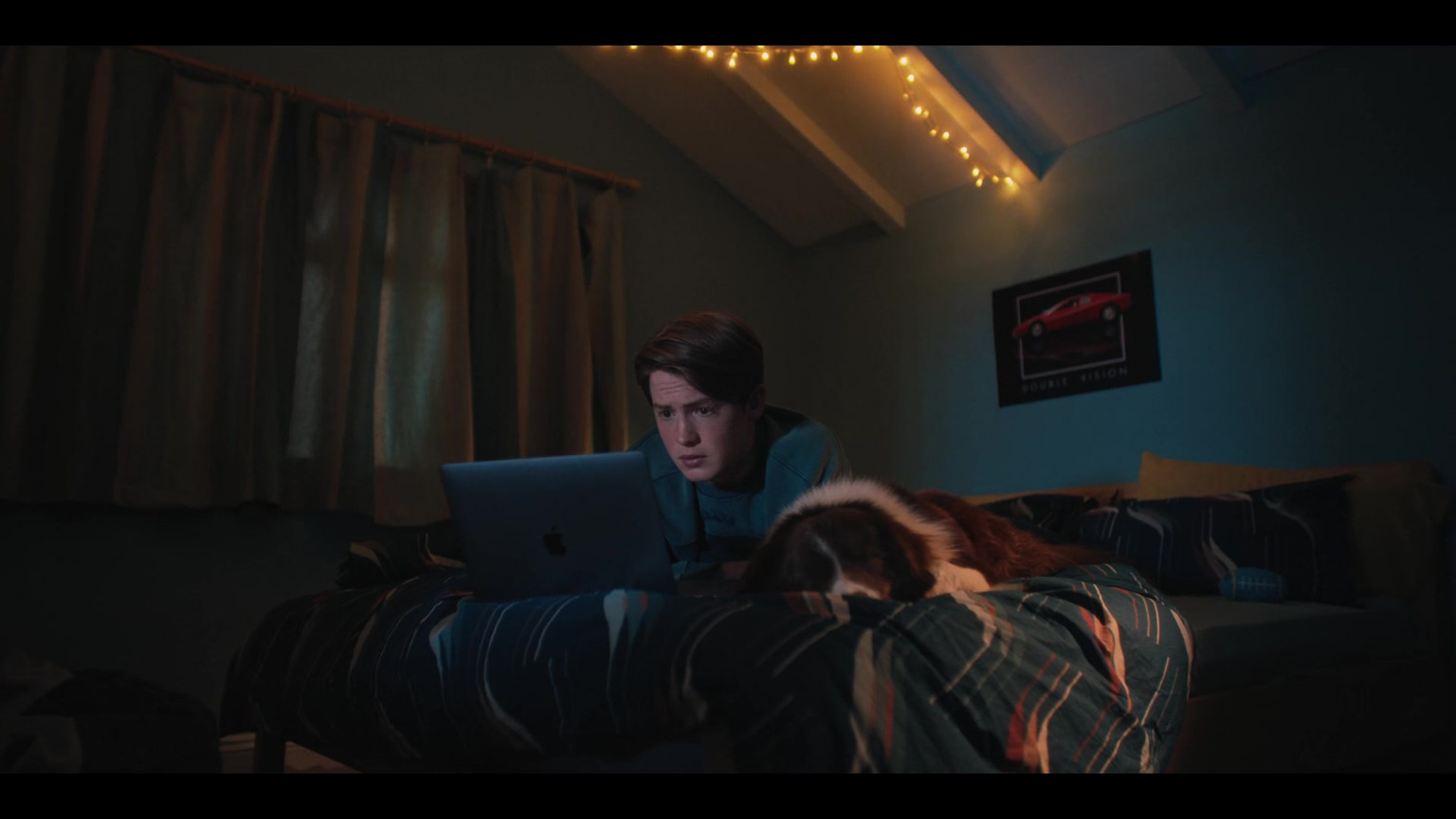 Apple MacBook Laptop Used By Kit Connor As Nick Nelson In Heartstopper