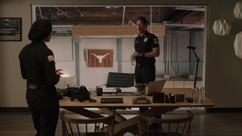 Apple MacBook Laptop Used by Rob Lowe as Owen Strand in 9-1-1 Lone Star S03E14 Impulse Control (2022)