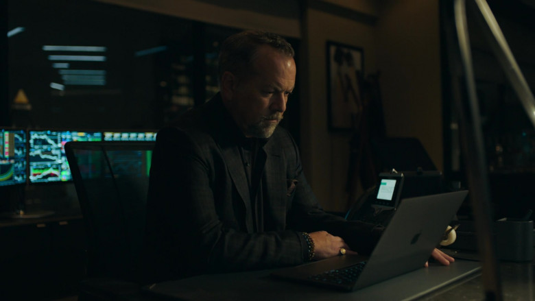 Apple MacBook Laptop of David Costabile as Mike ‘Wags' Wagner in Billions S06E11 Succession (2022)