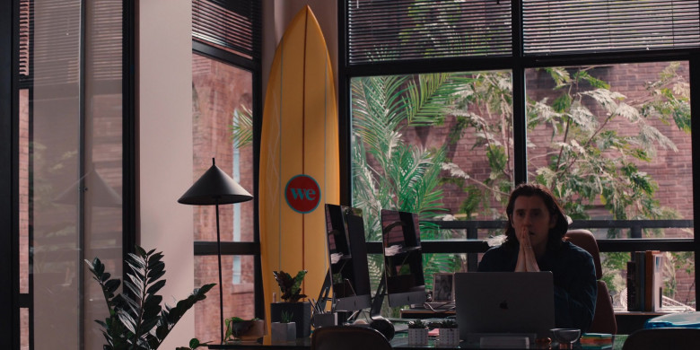 Apple iMac Computers and MacBook Pro Laptop of Jared Leto as Adam Neumann in WeCrashed S01E07 The Power of We (2022)
