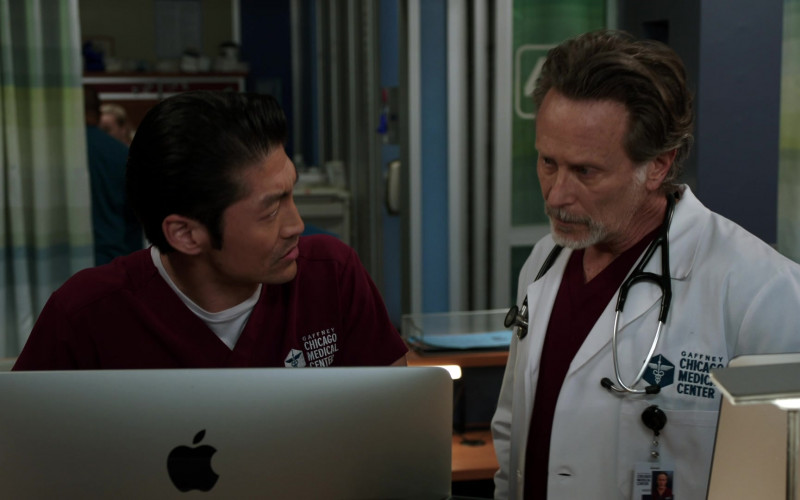 Apple iMac Computers in Chicago Med S07E19 Like a Phoenix Rising From the Ashes (1)