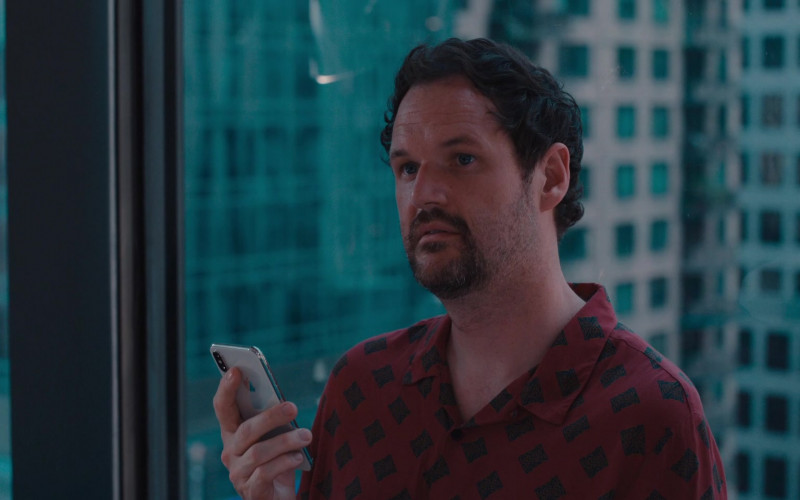 Apple iPhone Smartphone Held by Kyle Marvin as Miguel McKelvey in WeCrashed S01E07 The Power of We (2022)