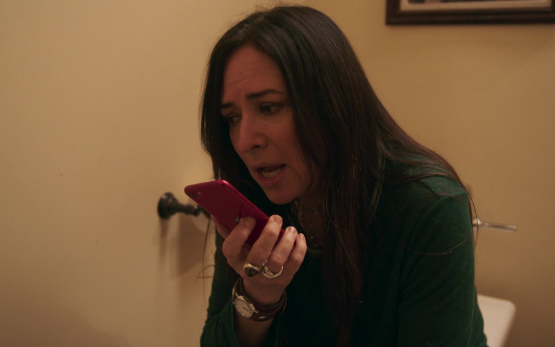 Apple iPhone Smartphone Used by Pamela Adlon as Sam Fox in Better Things S05E10 We Are Not Alone (2022)