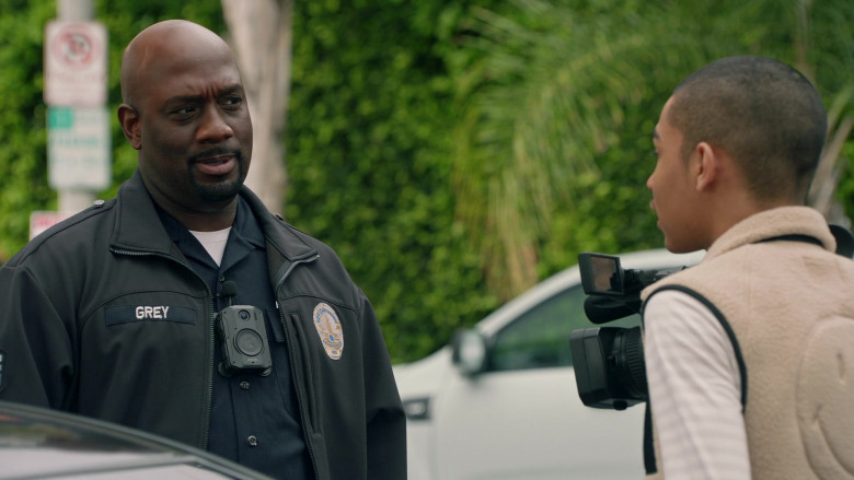 Axon Bodycams in The Rookie S04E18 Backstabbers (4)