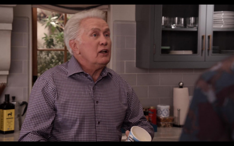 Ben & Jerry’s Ice Cream Enjoyed by Martin Sheen as Robert Hanson in Grace and Frankie S07E09 The Prediction (2022)