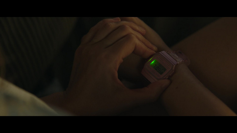 Casio Pink Watch of Cristin Milioti as Hazel Green in Made for Love S02E01 I Have a Rotten Finger (2)