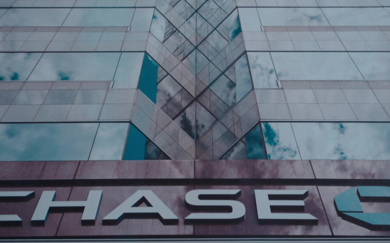Chase Bank in WeCrashed S01E05 Hustle Harder (2022)