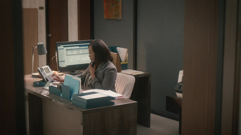 Dell All-In-One Computer in Good Sam S01E12 The Griffith Technique (2022)