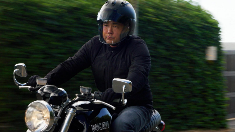 Ducati Motorcycle of Tim Kang as Det. Gordon Katsumoto in Magnum P.I. S04E18 Shallow Grave, Deep Water (2)