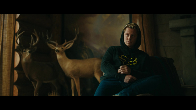 Fox Racing Hoodie in Outer Range S01E03 The Time (2022)
