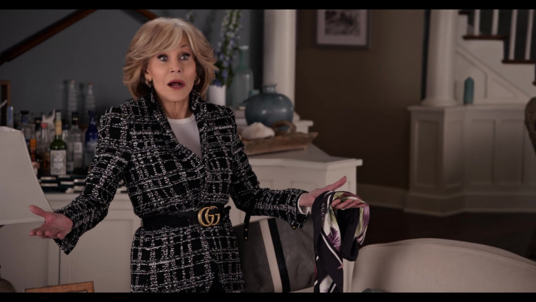 Gucci Women's Belt and Scarf of Jane Fonda as Grace Hanson in Grace and Frankie S07E04 The Circumcision (2021)