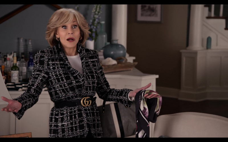 Gucci Women’s Belt and Scarf of Jane Fonda as Grace Hanson in Grace and Frankie S07E04 The Circumcision (2021)